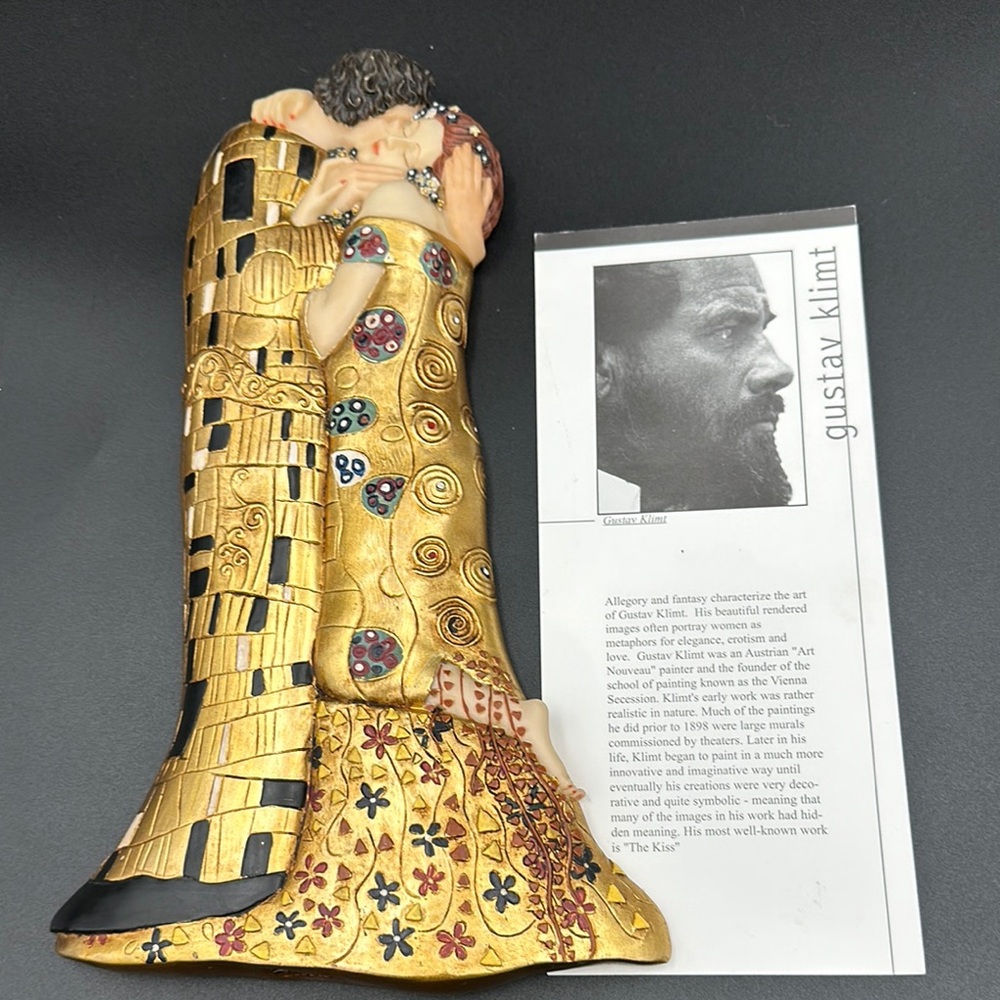 Gold Gustav Klimt Inspired Decorative Sculpture “The Kiss” Iconic Masterpiece - Picture 11 of 12